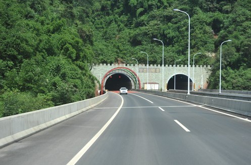 [四川]乐雅高速公路全面建成通车